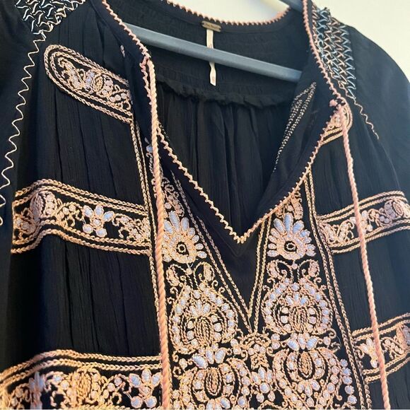 Free People Wind Willow Long Sleeve Peasant Style VNeck Mini Dress Navy Pink XS - Picture 9 of 14